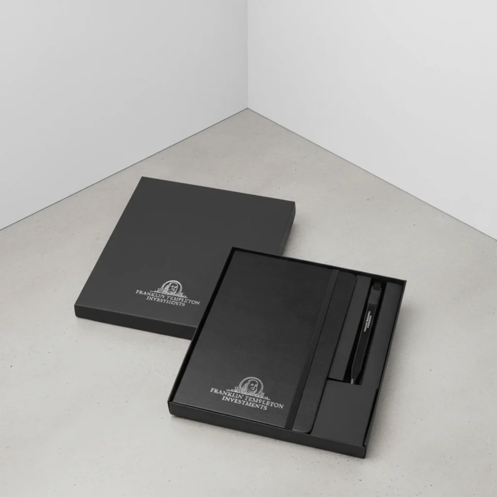 Classic Large Moleskine Notebook & Go Pen Set Black