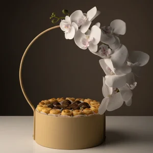 Ramadan Hamper with Esch Cashew and Chocolates